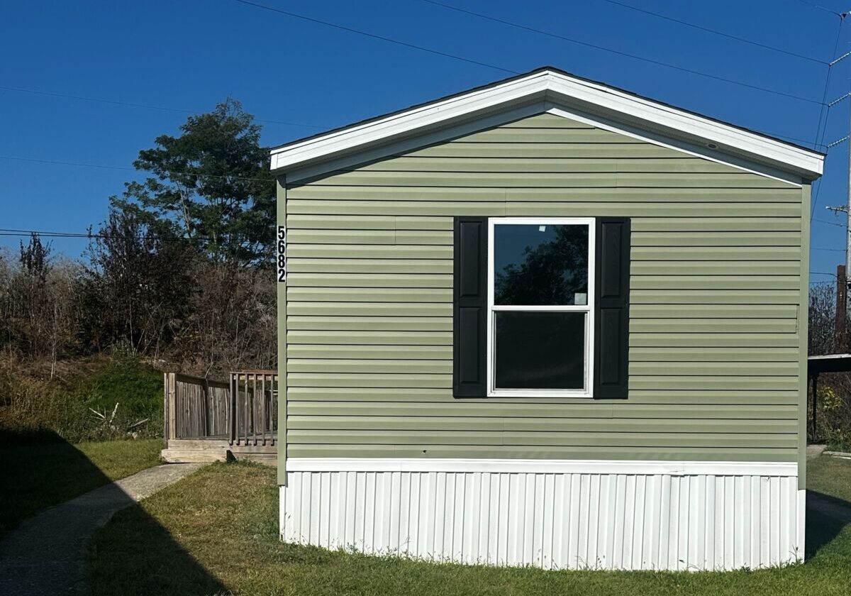 Hillcrest-Pointe-5682-Neptune-Drive-1