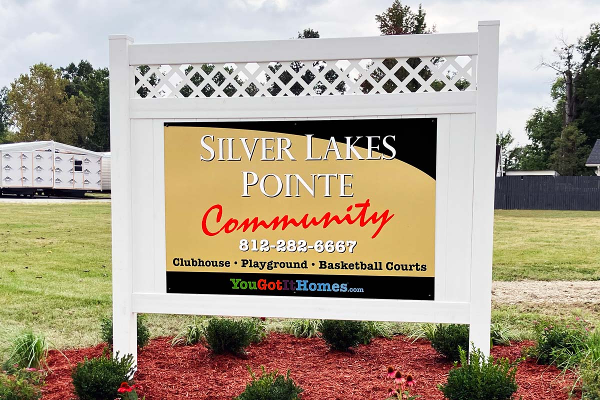 silver-lakes-sign-202309-01